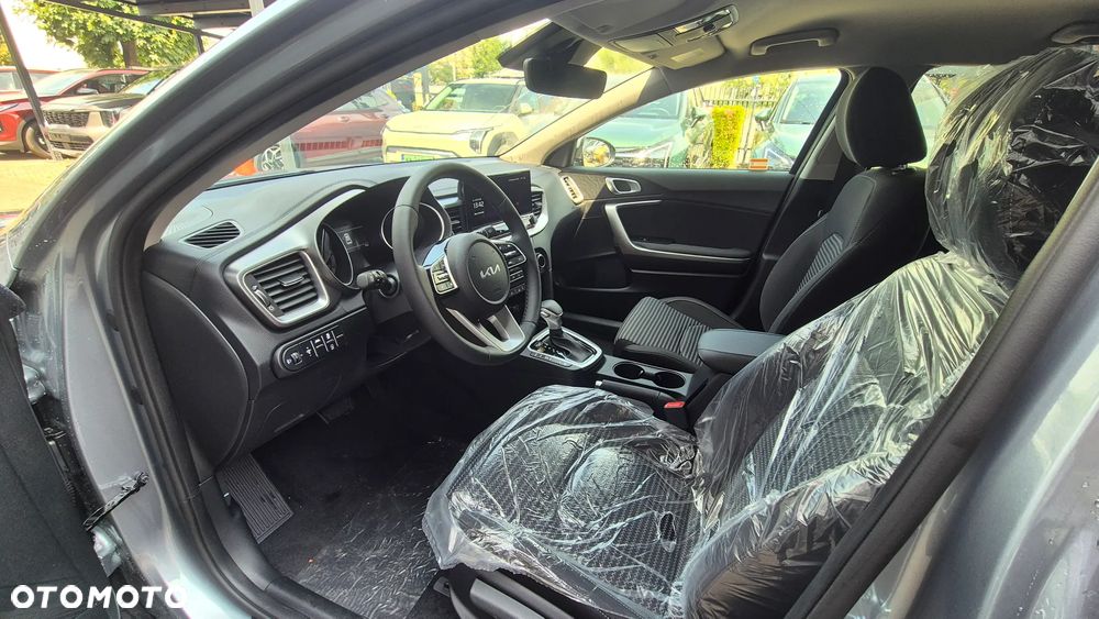 Kia XCeed 1.6 T-GDI M DCT - 13