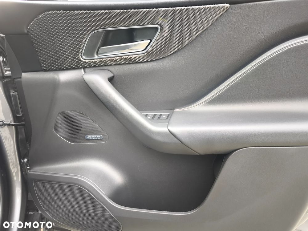 Jaguar F-Pace AWD SVR - 22