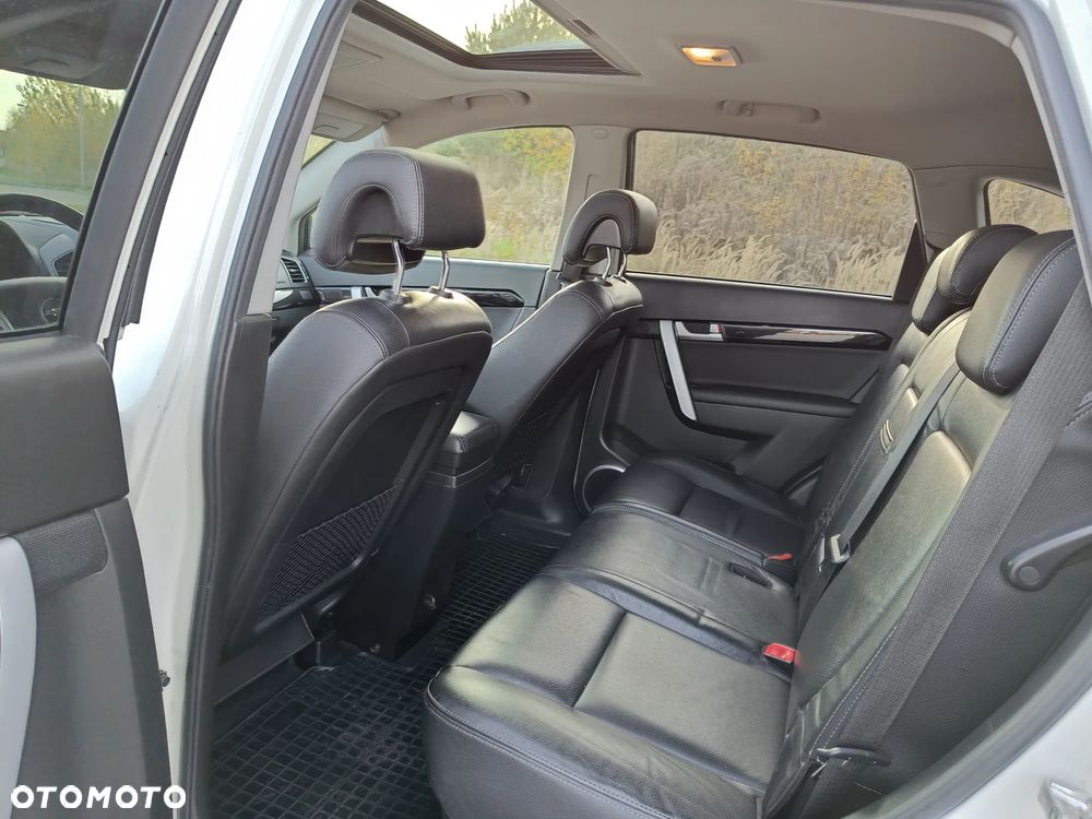 Chevrolet Captiva 2.2 d LTZ - 9