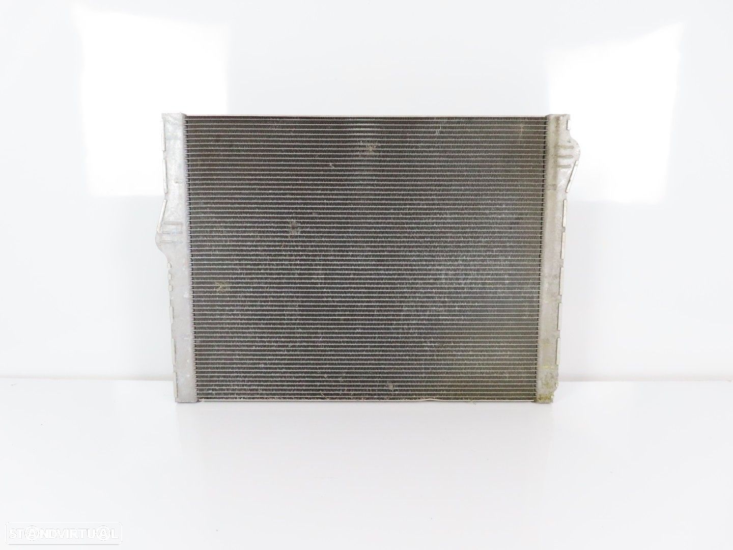 Radiador de água Seminovo/ Original BMW 7 (F01, F02, F03, F04) 17117570093 - 1