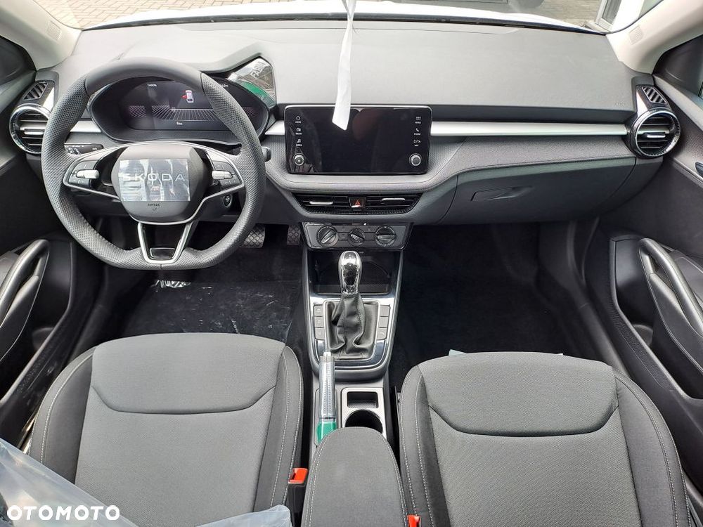 Skoda Fabia 1.0 TSI Drive DSG - 8