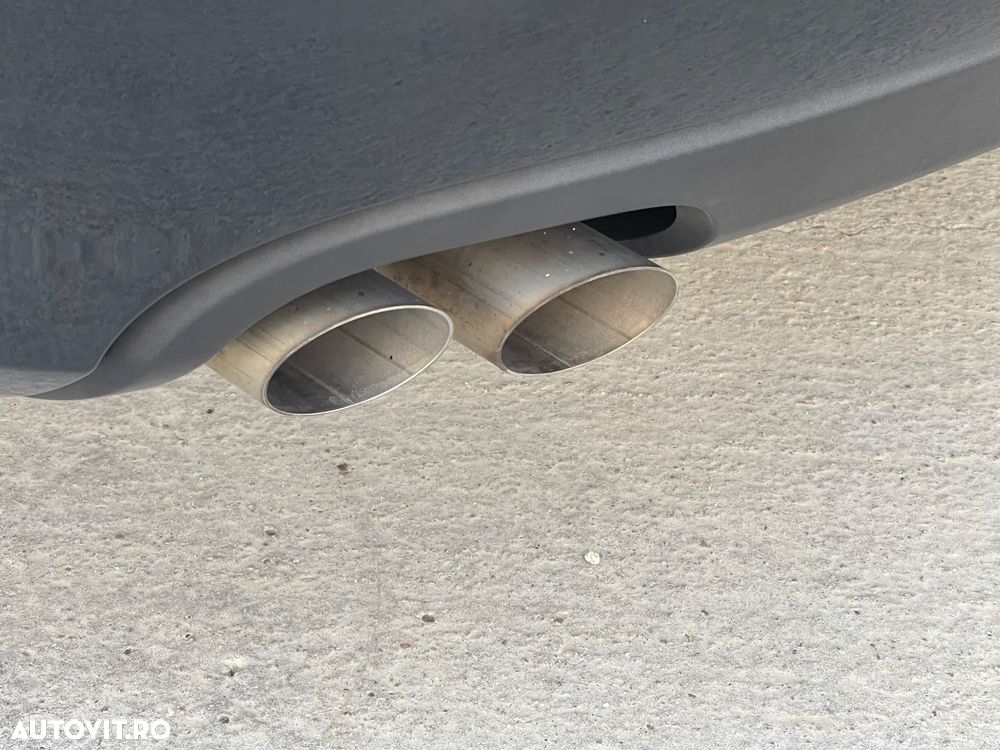 Audi A4 Avant 2.0 TDI DPF Ambiente - 13
