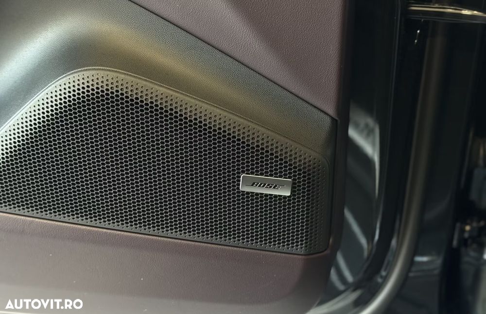 Porsche Macan 100 kWh - 14