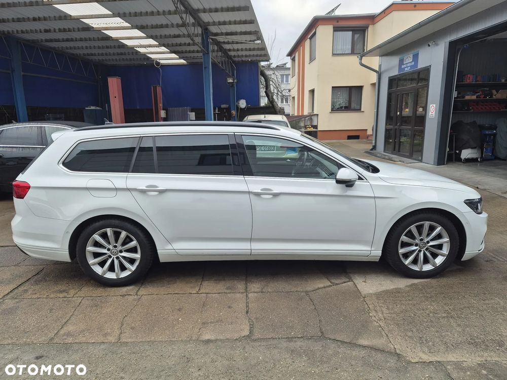 Volkswagen Passat Variant 2.0 TDI SCR DSG Business - 2