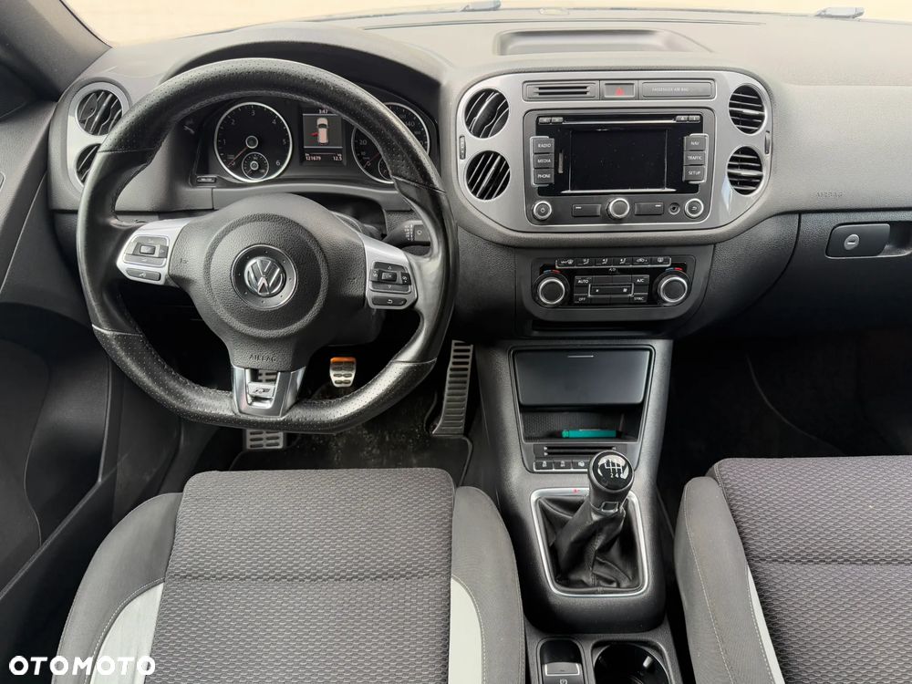 Volkswagen Tiguan - 12