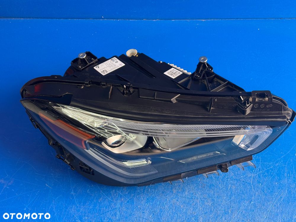 PRAWY FULL LED PERFORMANCE MERCEDES W118 USA KOMPLETNA - 2