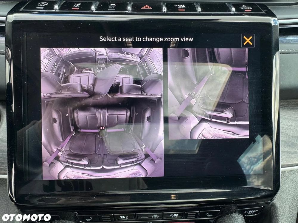 Jeep Grand Cherokee - 16
