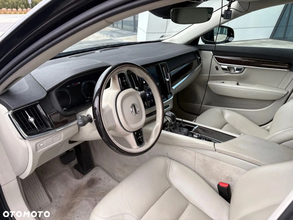 Volvo S90 - 15