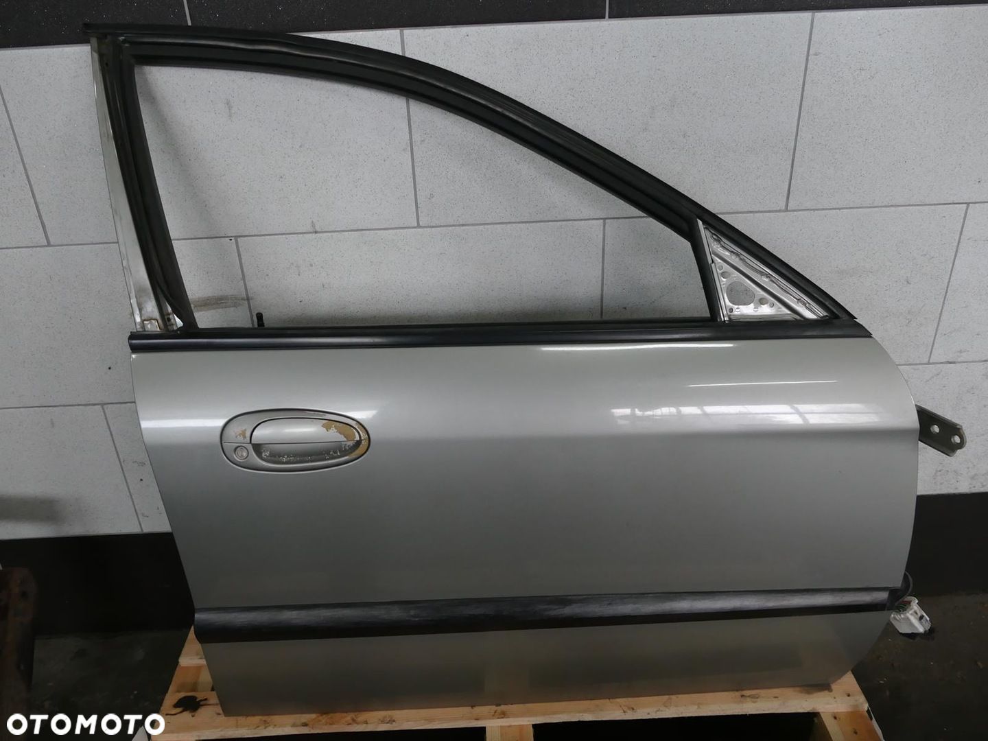 CHEVROLET EVANDA DRZWI PRAWY PRZÓD SREBRNY EBG - 1