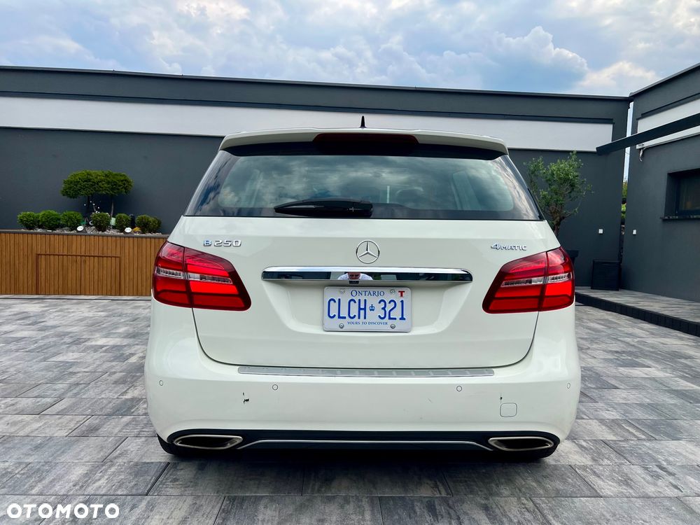 Mercedes-Benz Klasa B 250 4-Matic Style - 12