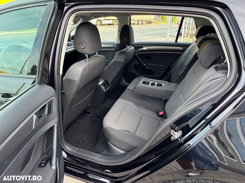 Volkswagen Golf 2.0 BlueTDI DSG Comfortline - 21