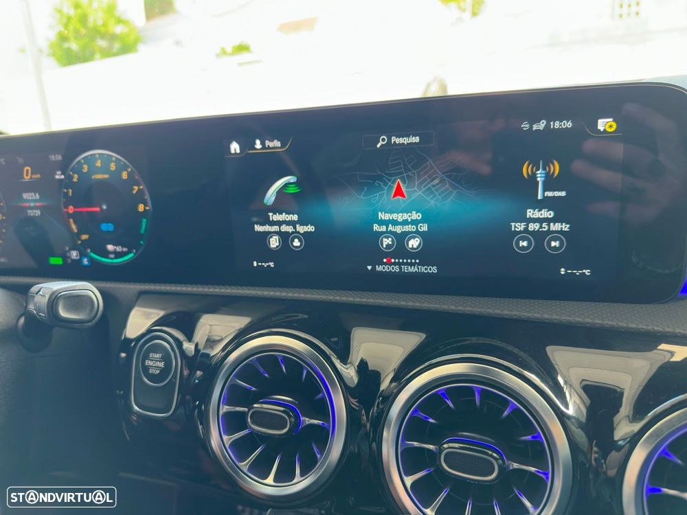 Mercedes-Benz A 250 e AMG Line - 22