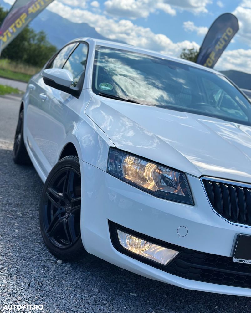 Skoda Octavia 1.6 TDI DPF Ambition - 17