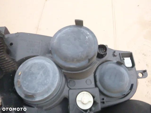 LAMPA PRAWY PRZÓD PRAWA PRZEDNIA FIAT PUNTO II LIFT - 12