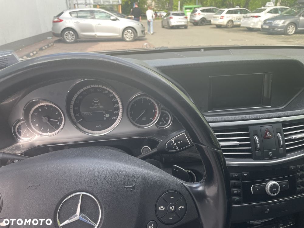 Mercedes-Benz Klasa E - 2