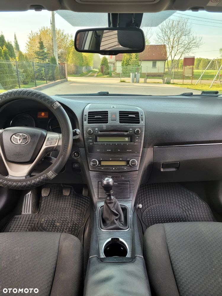 Toyota Avensis 2.0 Sol plus EU5 - 10