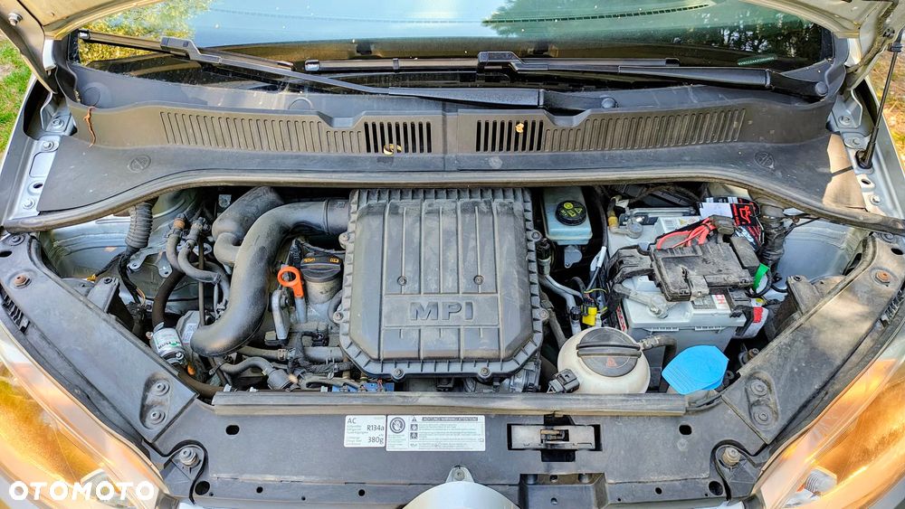 Volkswagen up! - 30