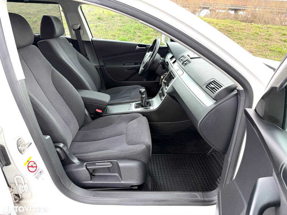 Volkswagen Passat 1.4 TSI BlueMotion Technology Highline - 10