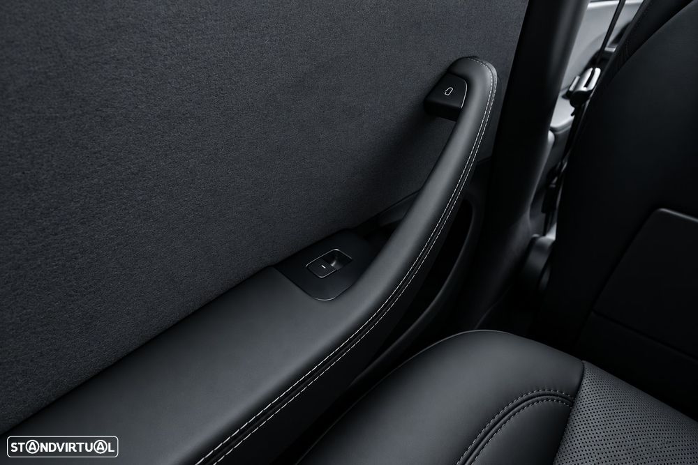 Tesla Model 3 Long Range Tração Traseira Premium - 43