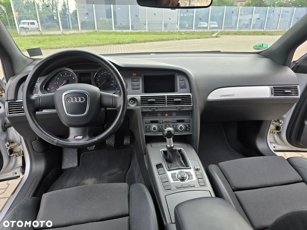 Audi A6 Avant 2.4 - 13