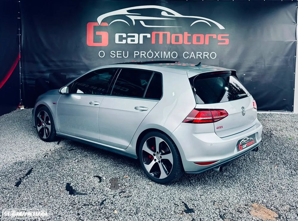 VW Golf GTI Performance BlueMotion DSG - 4