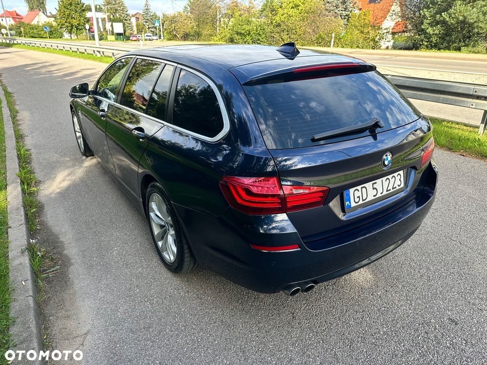 BMW Seria 5 520d xDrive - 5
