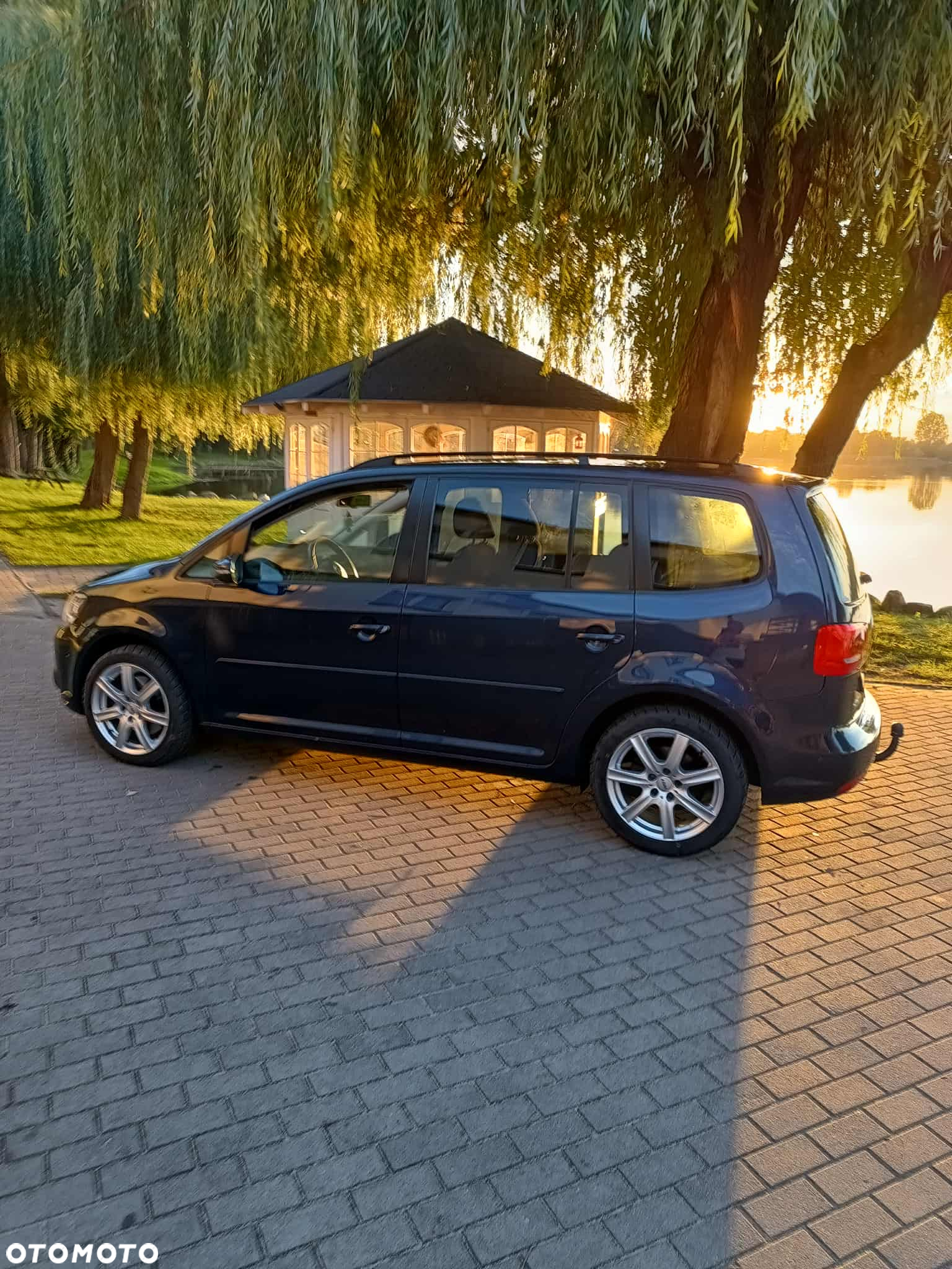 Volkswagen Touran 2.0 TDI DPF Trendline - 3