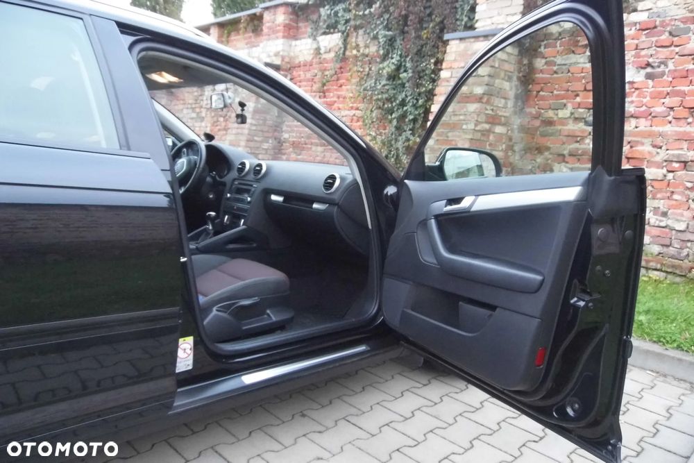 Audi A3 Sportback - 6