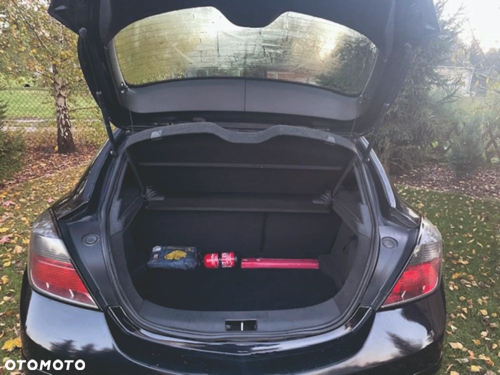 Opel Astra III GTC 1.6 Sport - 9
