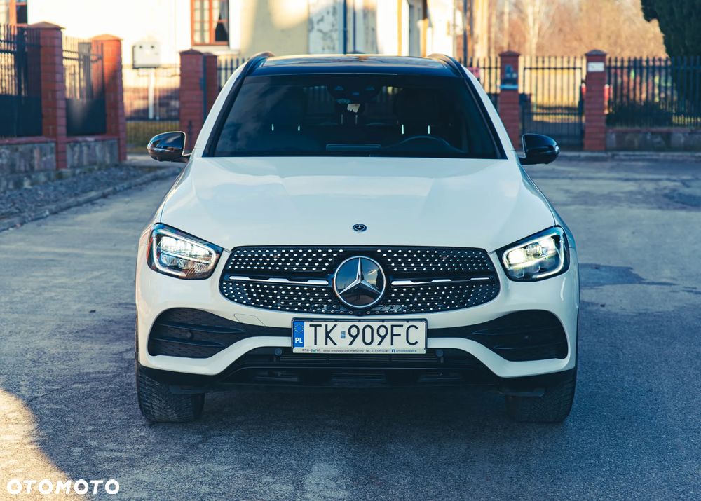 Mercedes-Benz GLC 300 4Matic 9G-TRONIC AMG Line Plus - 34