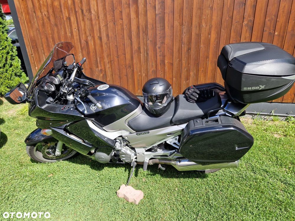 Yamaha FJR - 2