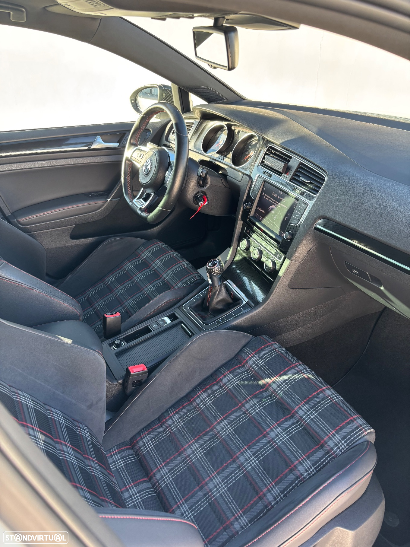 VW Golf 2.0 TSi GTi Performance - 10