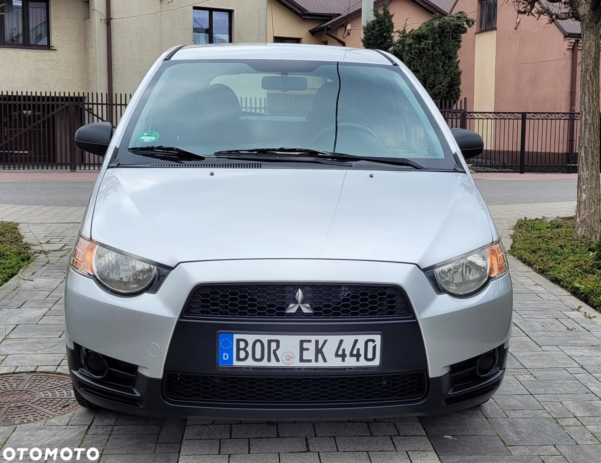 Mitsubishi Colt - 8