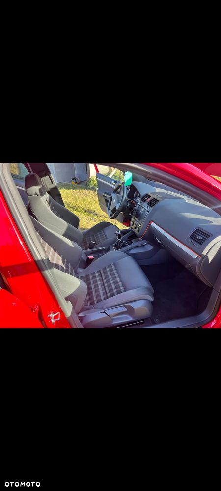 Volkswagen Golf 2.0 GTI - 8