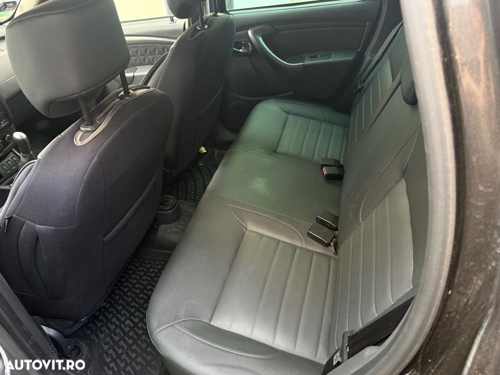 Dacia Duster 1.6 4x2 Prestige - 23