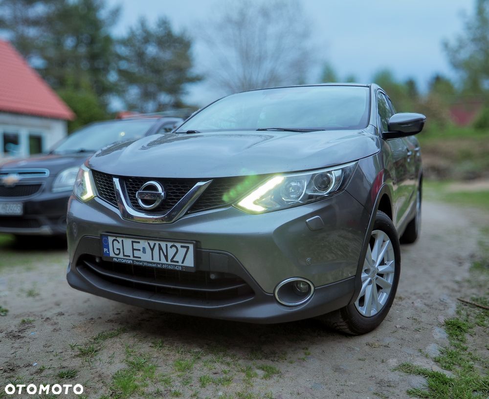 Nissan Qashqai 1.5 dCi N-Connecta EU6 - 1