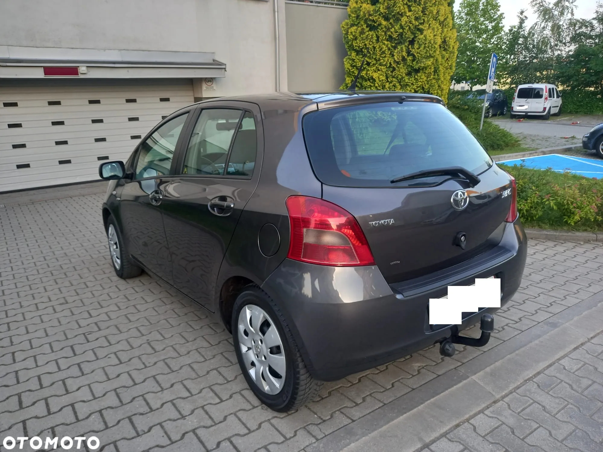 Toyota Yaris 1.4 D-4D - 11