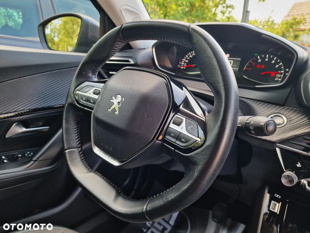 Peugeot 2008 BlueHDi 110 Allure - 29
