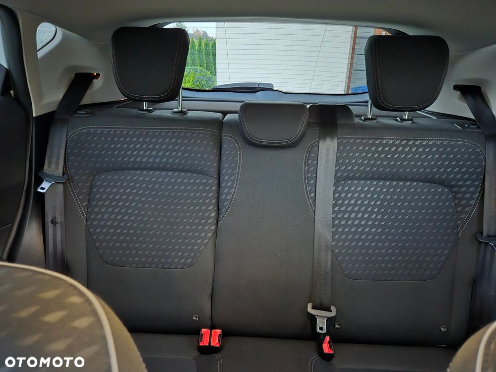 Ford Fiesta 1.0 EcoBoost S&S TITANIUM - 28
