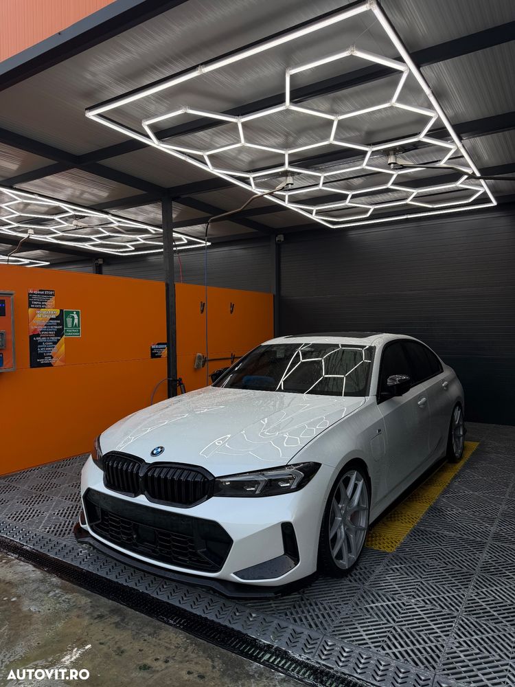 BMW Seria 3 330e xDrive Aut. M Sport - 12