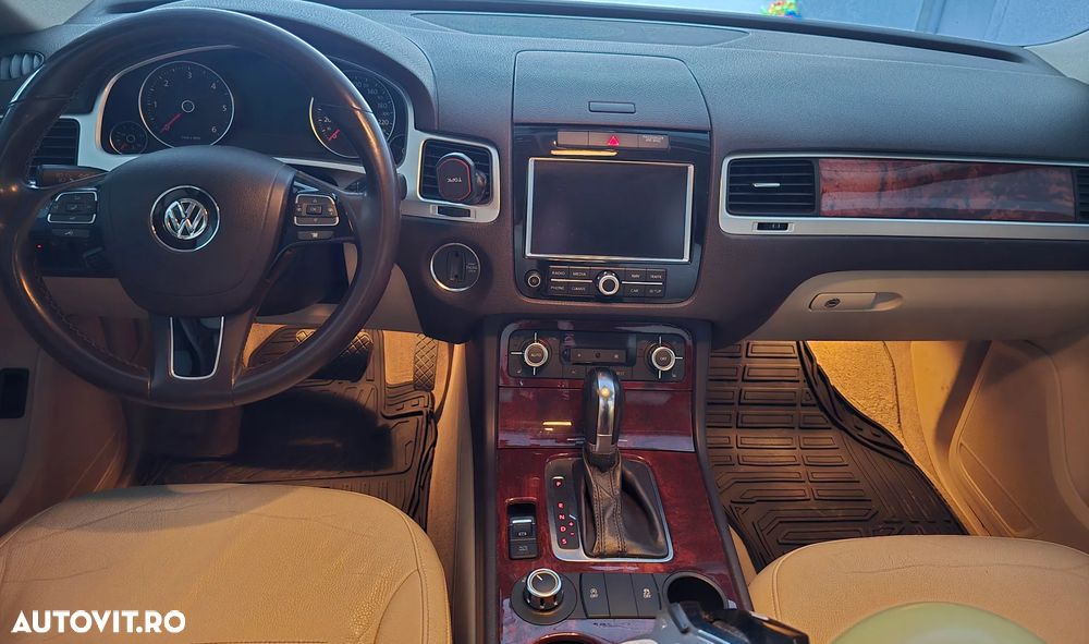 Volkswagen Touareg - 9
