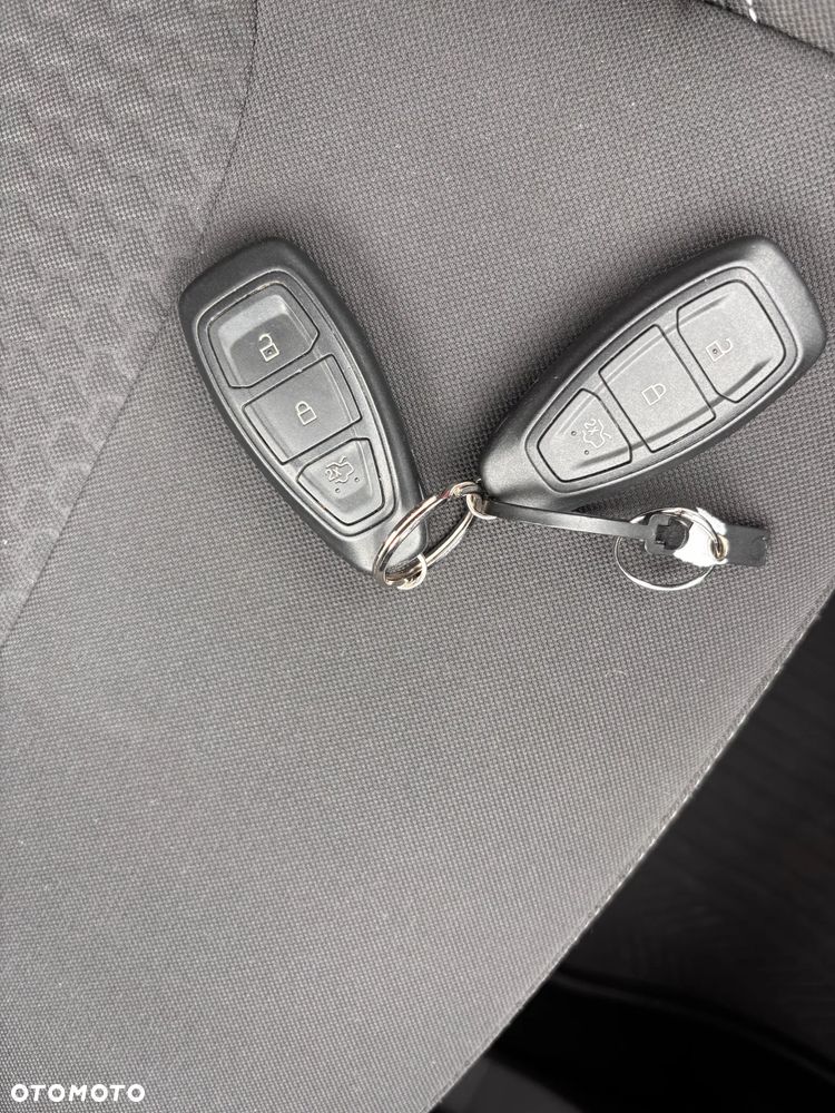 Ford Kuga 1.5 EcoBoost FWD Trend ASS - 33