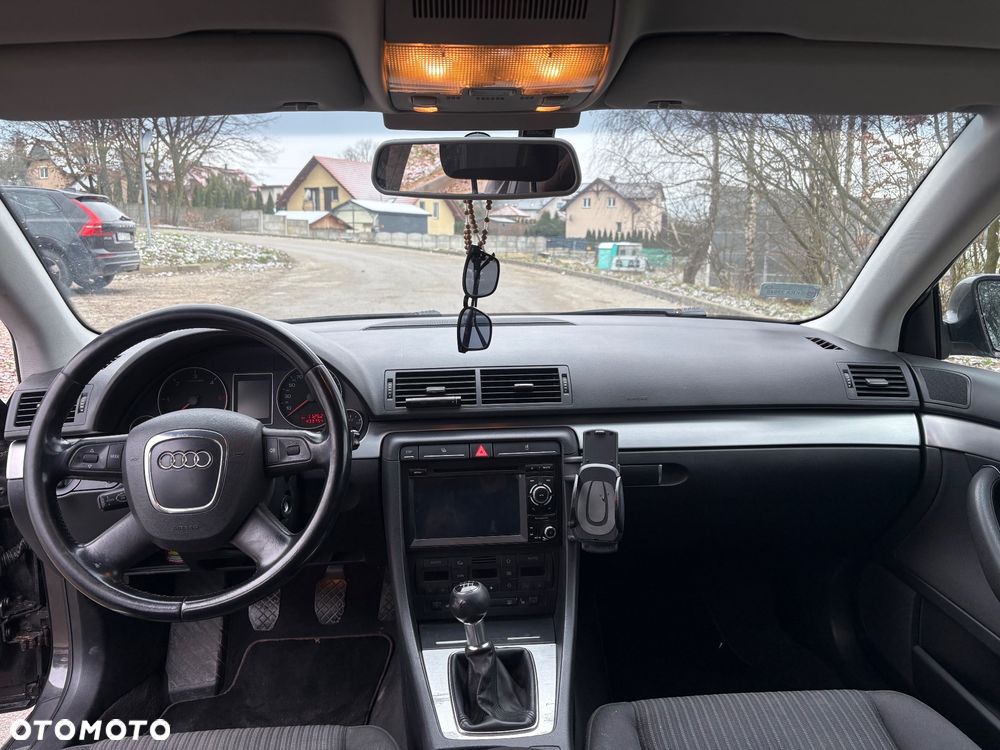 Audi A4 Avant 2.0 TDI DPF - 9