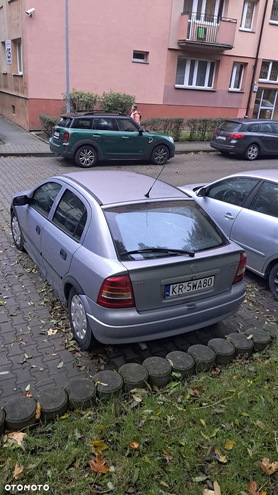 Opel Astra - 4