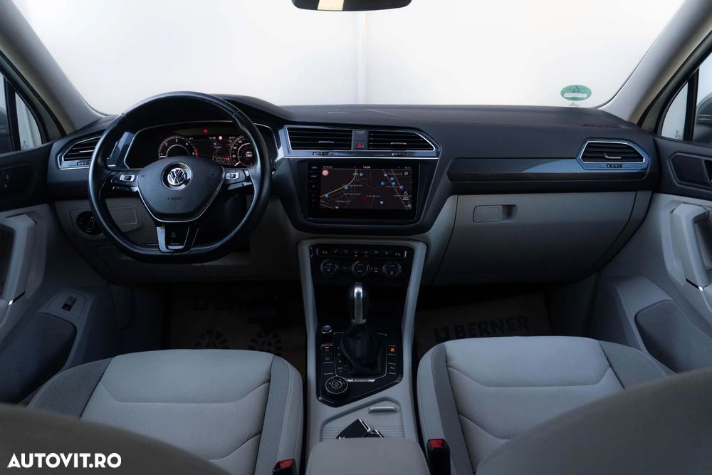 Volkswagen Tiguan 2.0 TDI 4Mot DSG Highline - 9