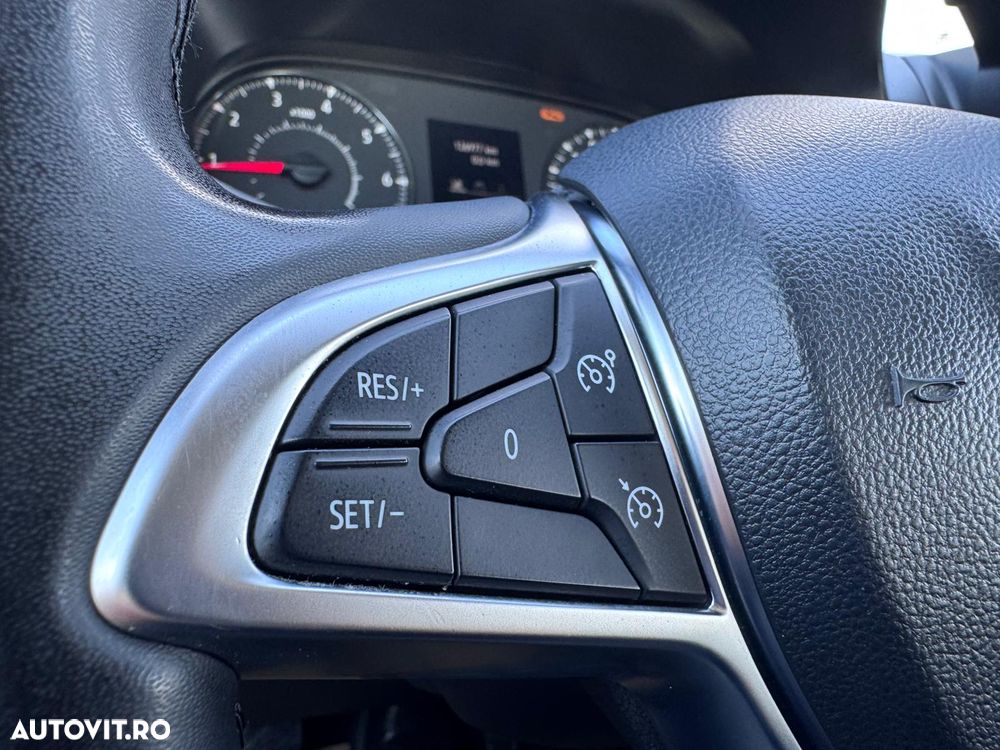 Dacia Logan TCe 90 Essential - 22