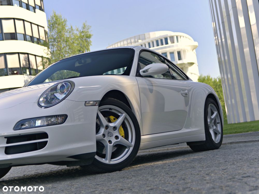 Porsche 911 Carrera 4 Tiptronic S - 13