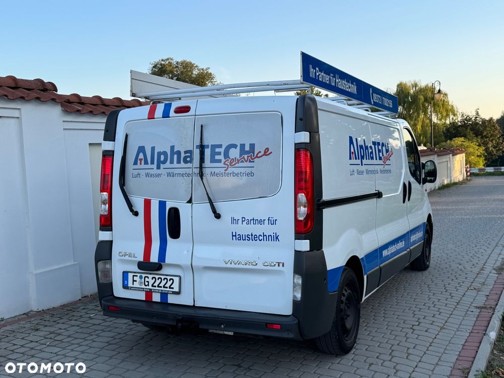 Opel Vivaro - 31