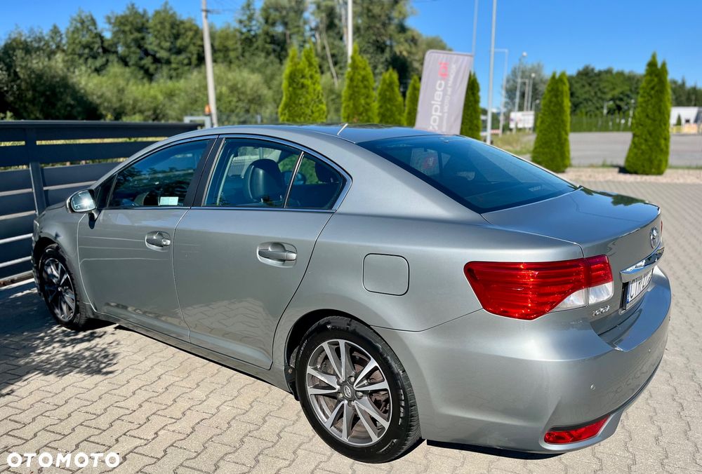 Toyota Avensis 2.0 D-4D Premium - 7