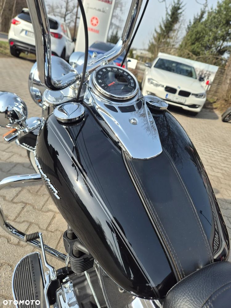 Harley-Davidson Softail Deluxe - 19